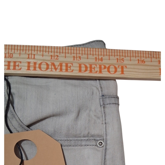NWT Street Jeans Sz. 28X32 Light Gray Destroyed Skinny Jeans - Picture 7 of 12